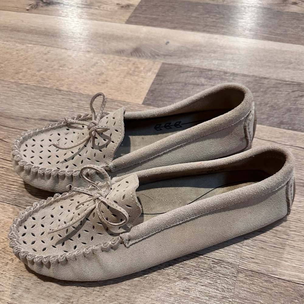 Minnetonka Moccasin Suede Comfort Shoes for Women